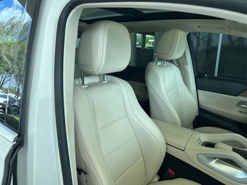 Used 2022 Mercedes-Benz GLE 450 4MATIC w/ AMG Line Exterior image 26