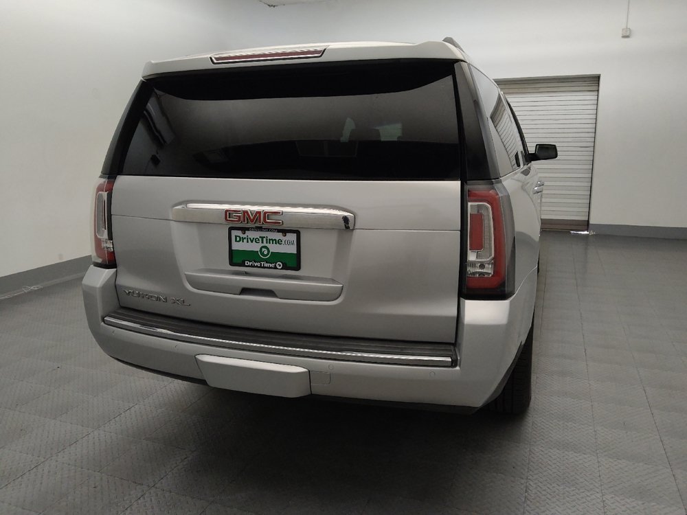 Used 2019 GMC Yukon XL Denali RWD image 7