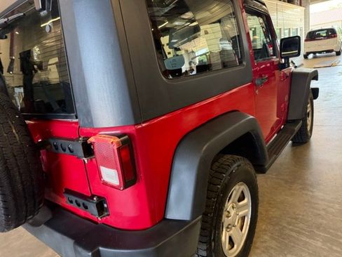 Used 2008 Jeep Wrangler X AWD/4WD image 21