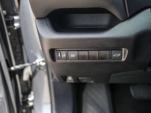 Used 2021 Toyota RAV4 XSE AWD/4WD image 18