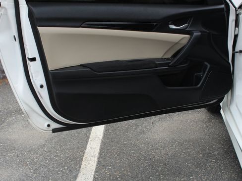 Used 2018 Honda Civic LX image 12