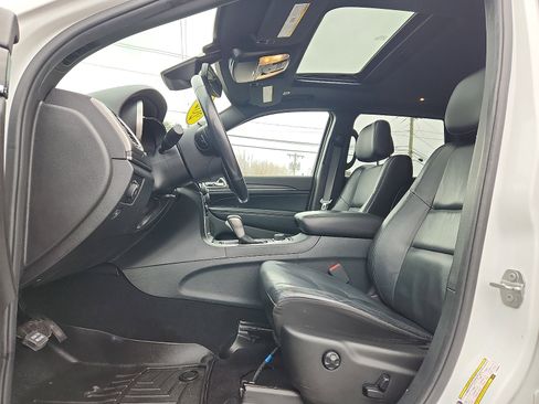 Used 2020 Jeep Grand Cherokee Limited image 13