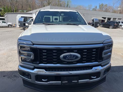 Used 2023 Ford F350 Lariat w/ Lariat Ultimate Package image 4