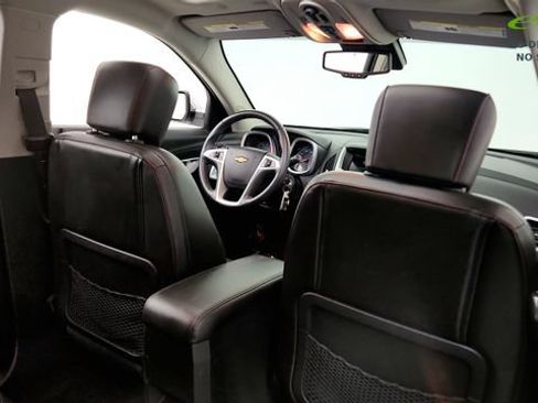 Used 2017 Chevrolet Equinox Premier w/ Enhanced Convenience Package FWD image 39