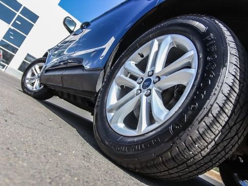 Used 2020 Ford Edge SEL w/ Convenience Package image 41