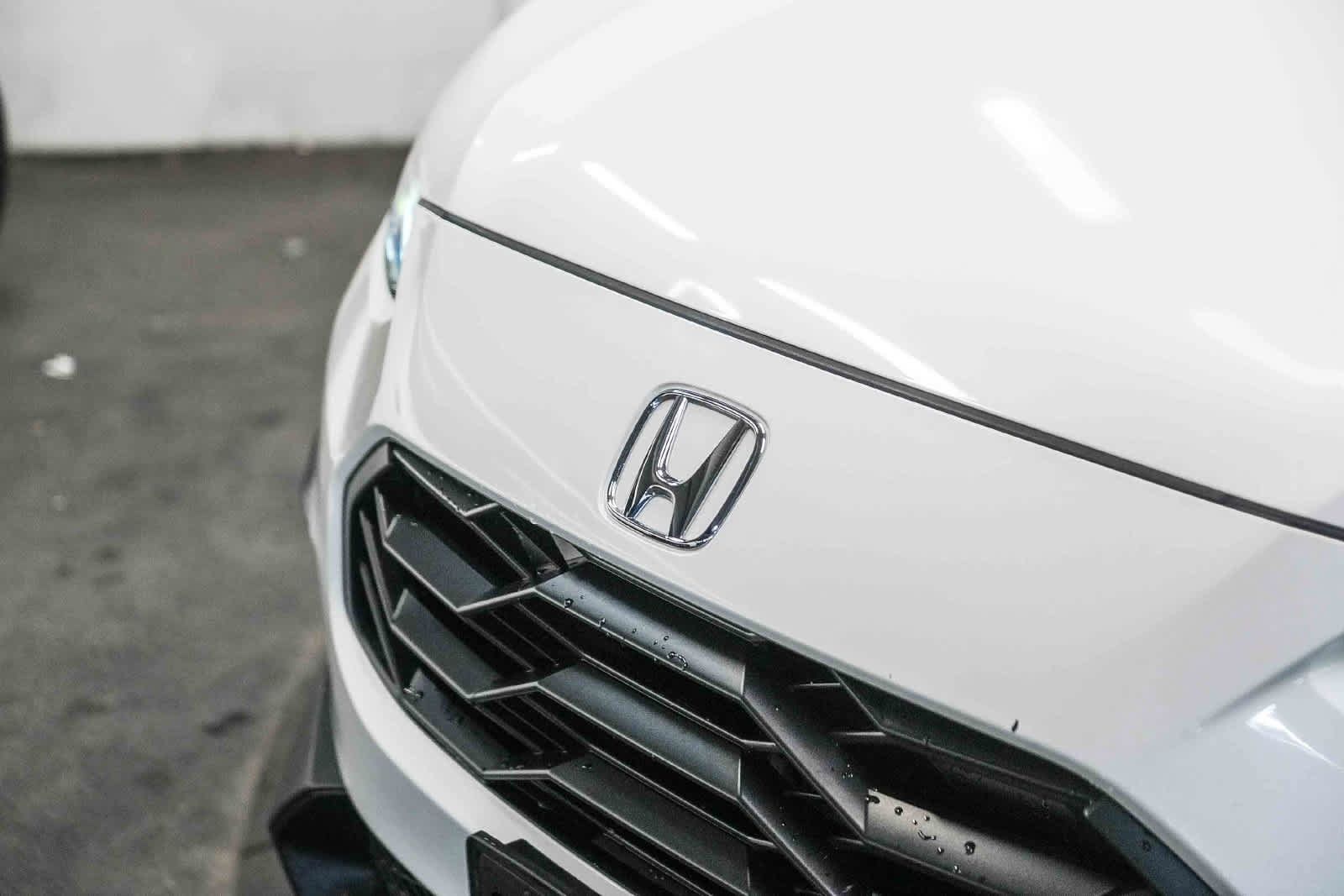 Used 2024 Honda HR-V Sport image 3