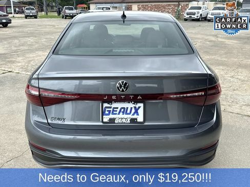 Used 2025 Volkswagen Jetta Sport FWD image 11