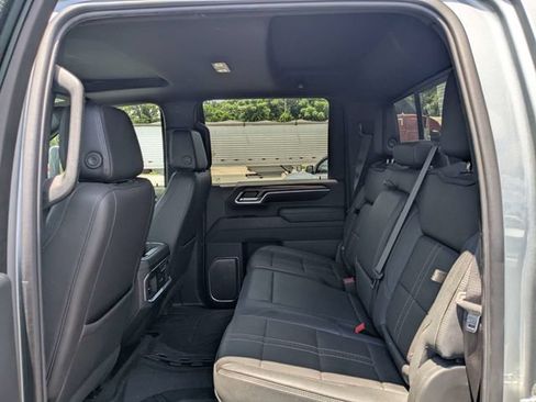 Used 2024 Chevrolet Silverado 2500 High Country w/ High Country Premium Package AWD/4WD image 12