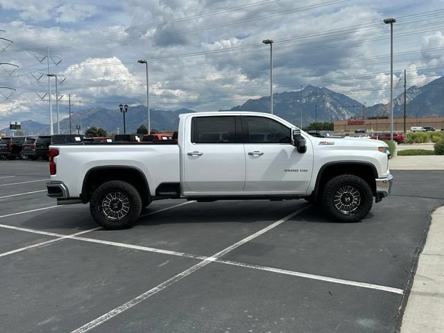 Used 2022 Chevrolet Silverado 3500 LTZ w/ LTZ Plus Package AWD/4WD image 9