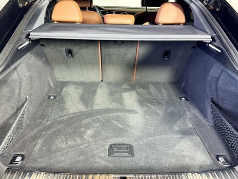 Used 2022 Audi e-tron Premium image 24