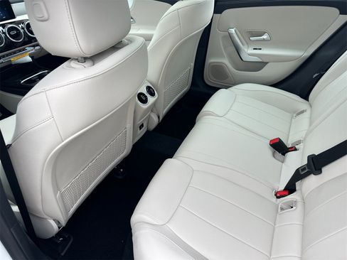 New 2025 Mercedes-Benz CLA 250 image 12