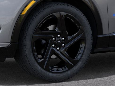 New 2026 Chevrolet Equinox EV RS image 9