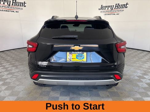 Used 2024 Chevrolet Trax LT image 6