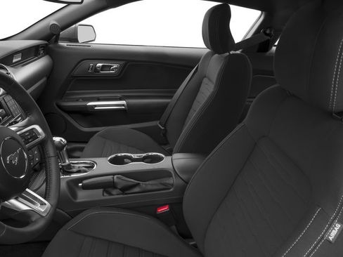 Used 2016 Ford Mustang Coupe RWD image 8