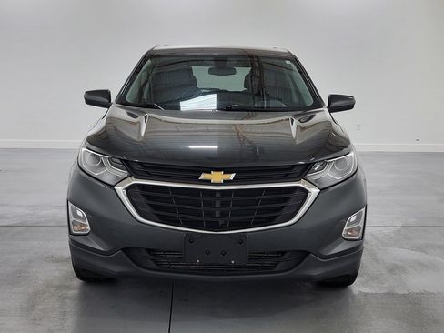 Used 2018 Chevrolet Equinox LT FWD image 3