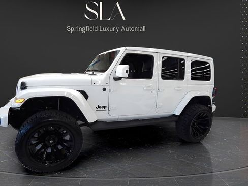 Used 2021 Jeep Wrangler Unlimited Sahara image 7