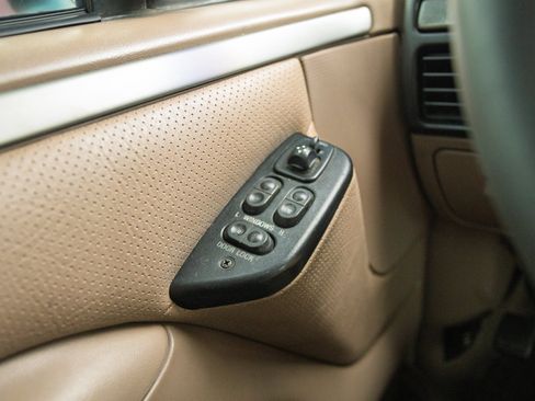 Used 1994 Ford Bronco AWD/4WD image 26