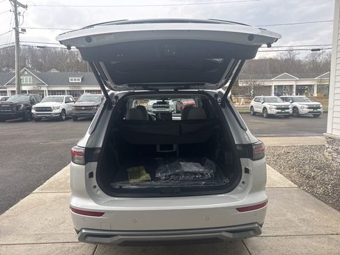 New 2026 Mitsubishi Outlander SE AWD/4WD image 12