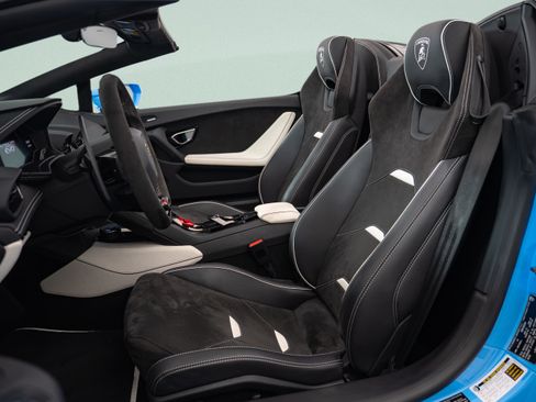 Used 2024 Lamborghini Huracan EVO AWD/4WD image 10