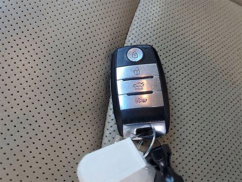 Used 2015 Kia Optima EX image 25