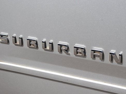 Used 2020 Chevrolet Suburban Premier image 53