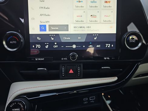 Used 2024 Lexus NX 250 FWD image 22