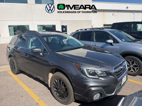 Used 2019 Subaru Outback 2.5i Premium w/ Popular Package #2 AWD/4WD image 2