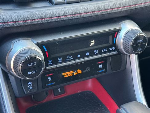 Used 2020 Toyota RAV4 TRD Off-Road w/ TRD Off-Road Weather Package AWD/4WD image 19