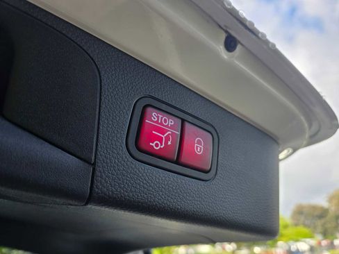 Certified 2022 Mercedes-Benz GLC 300 4MATIC image 18