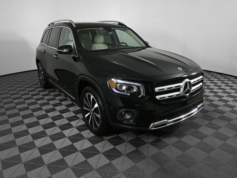 Certified 2023 Mercedes-Benz GLB 250 w/ Premium Package image 25