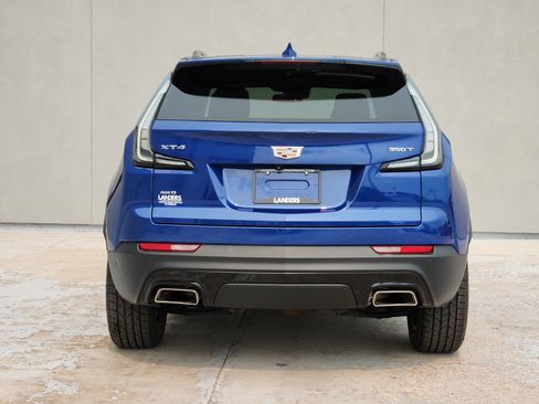 Used 2022 Cadillac XT4 Sport w/ Sun And Sound Package AWD/4WD image 7
