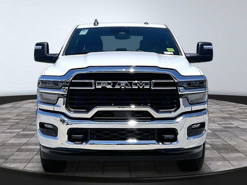 Certified 2025 RAM 2500 Big Horn AWD/4WD image 28