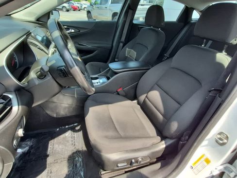 Used 2022 Chevrolet Malibu RS FWD image 10