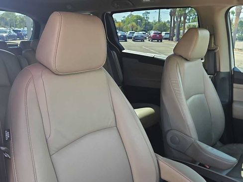 Used 2021 Honda Odyssey Touring image 27