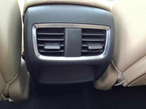 Used 2019 Acura RDX FWD image 16