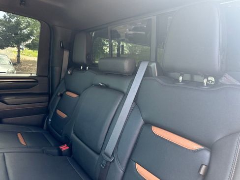 Used 2024 GMC Sierra 3500 AT4 w/ AT4 Premium Plus Package AWD/4WD image 17