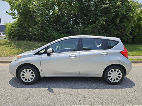 Used 2015 Nissan Versa Note S Plus FWD image 1