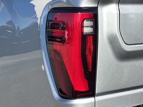 Used 2024 GMC Sierra 2500 Denali Ultimate w/ Max Trailering Package image 7