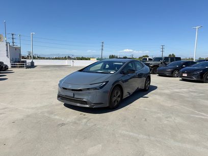 Used 2025 Toyota Prius LE