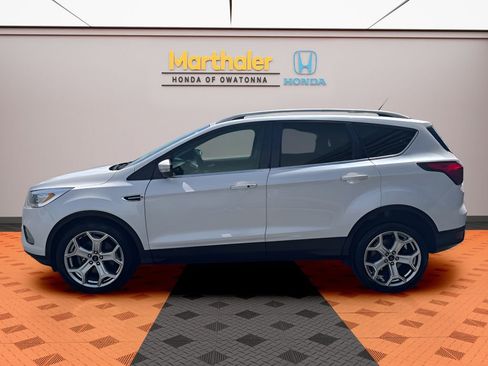 Used 2019 Ford Escape Titanium AWD/4WD image 2