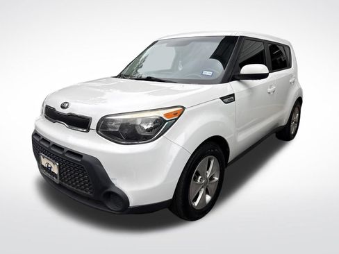 Used 2016 Kia Soul FWD image 1