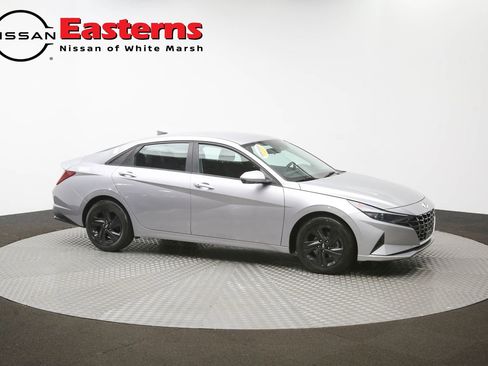 Used 2021 Hyundai Elantra SEL w/ Convenience Package FWD image 46