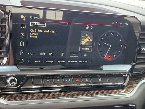 Used 2025 GMC Sierra 1500 SLE w/ Preferred Package image 15