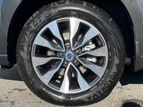 New 2025 Subaru Outback Limited image 22