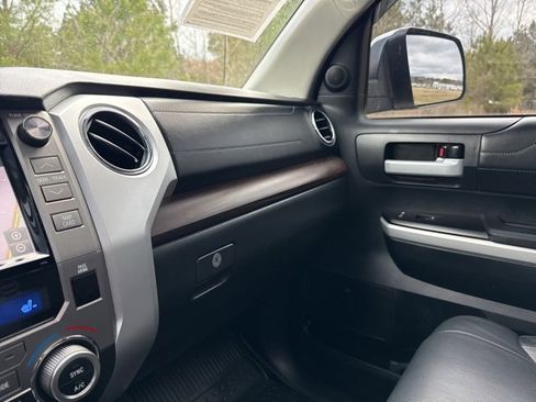 Used 2019 Toyota Tundra Limited w/ Limited Premium Package image 23