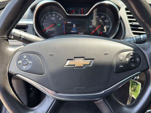 Used 2014 Chevrolet Impala LT FWD image 15
