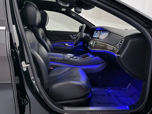 Used 2015 Mercedes-Benz S 63 AMG S63 AMG 4MATIC image 26