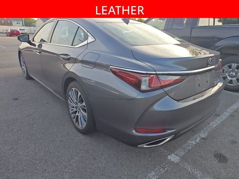 Used 2019 Lexus ES 350 w/ Premium Package FWD image 4