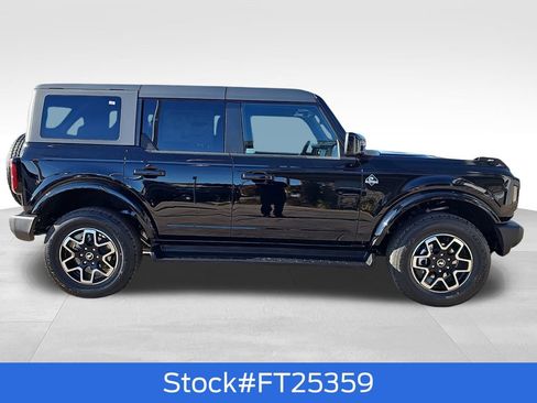 New 2025 Ford Bronco Outer Banks image 2