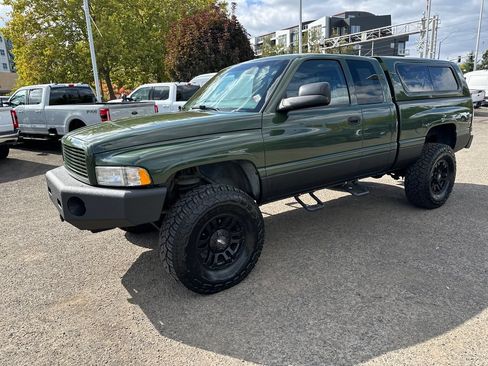 Used 2002 Dodge Ram 2500 Truck 4x4 Quad Cab image 2